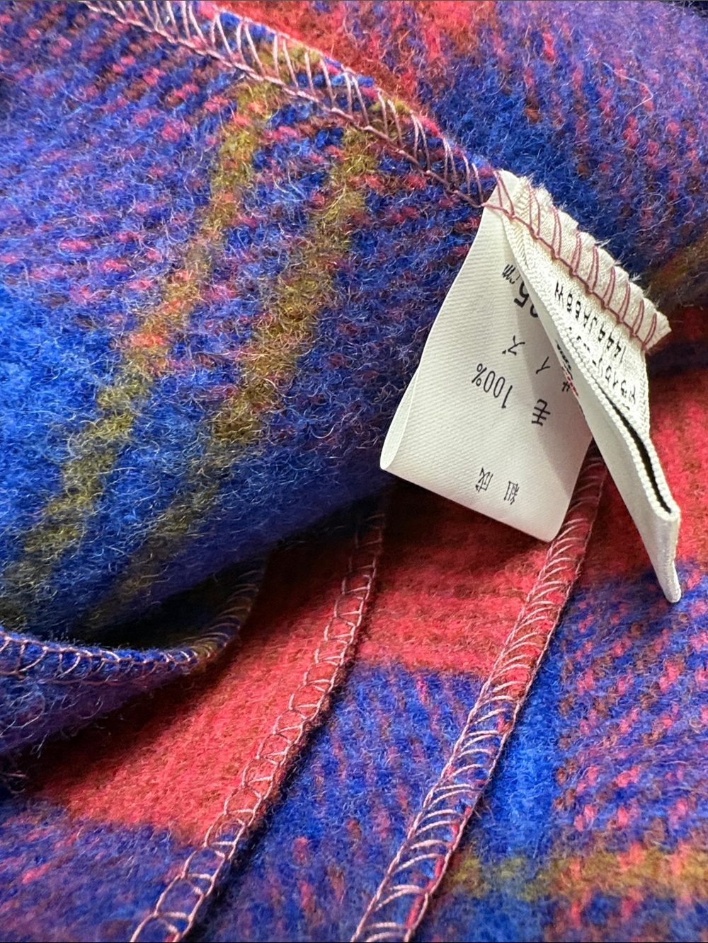 New *CELINE *Vintage Plaid Wool 100% Scarf in Red & Blue with Embroidered Logo - Picture 7 of 10